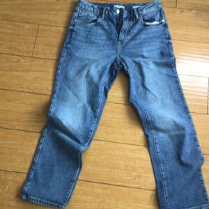 Forever 21 Women’s Straight Leg Jeans - Blue Wash